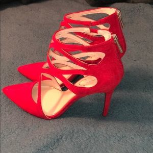 Women’s size 8 high heels